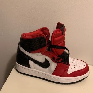 Jordan 1 High Retro Satin Snake, kids 5.5